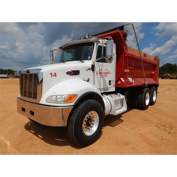 2016 PETERBILT 348 Dump Truck