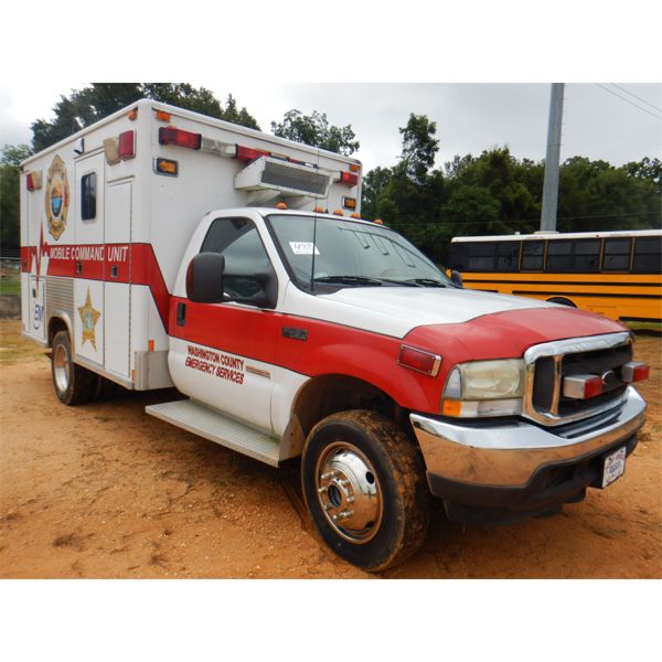 2003 FORD F450 XLT AMBULANCE Emergency Vehicle