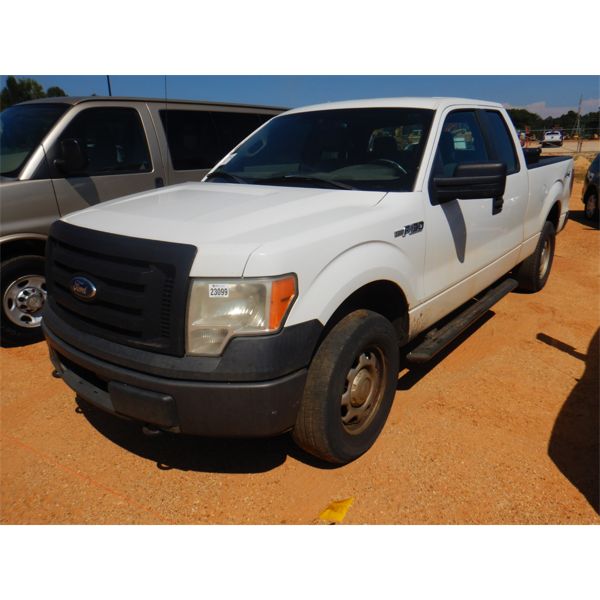 2011 FORD F150 XL Pickup Truck