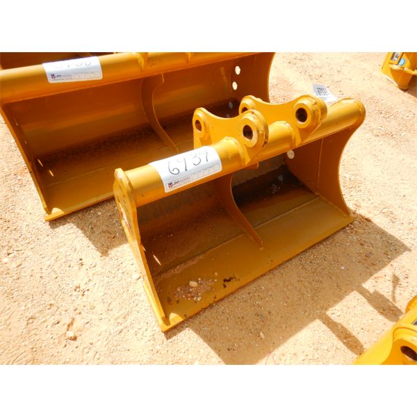 TERAN 36" CLEANOUT BUCKET