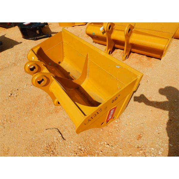 TERAN 60" CLEANOUT BUCKET