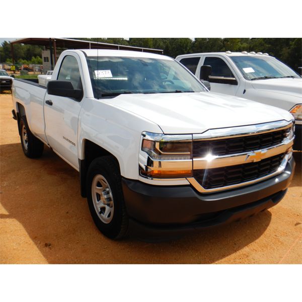 2018 CHEVROLET SILVERADO Pickup Truck