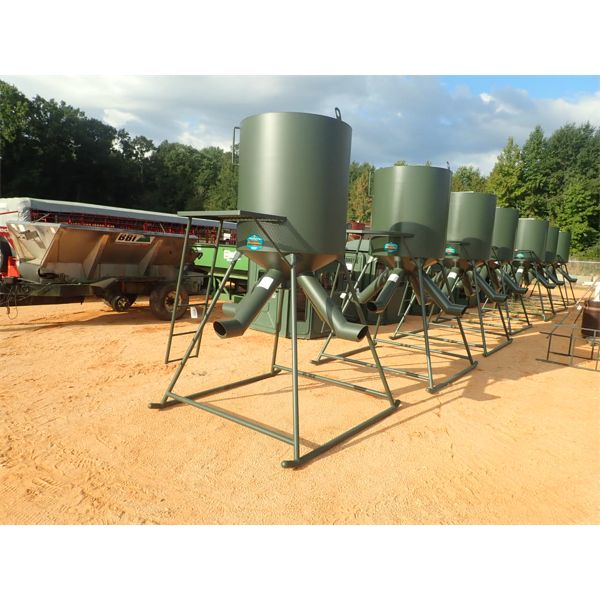 UNUSED OUTBACK CP GRAVITY FLOW PROTEIN FEEDER