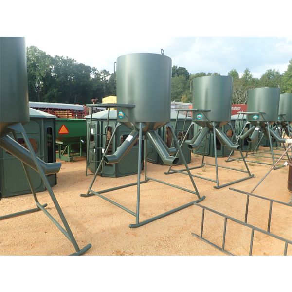 UNUSED OUTBACK CP GRAVITY FLOW PROTEIN FEEDER