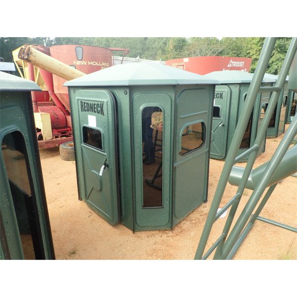 UNUSED REDNECK OUTDOORS PREDATOR 5X6 PLATINUM BLIND