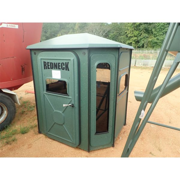 UNUSED REDNECK OUTDOORS PREDATOR 5X6 PLATINUM BLIND