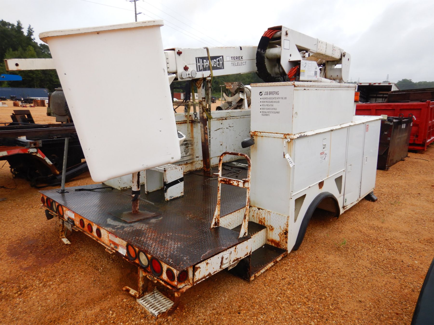 TEREX HI RANGER BUCKET TRUCK BED W/TOOL BOXES (A1)