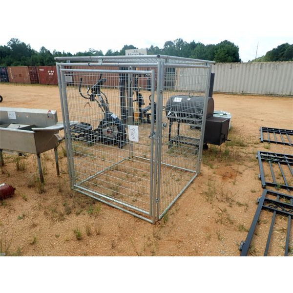 5' X 5' DOG PEN (C6)