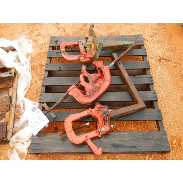 (1) PALLET PIPE VISE & PIPE CUTTER (B9)
