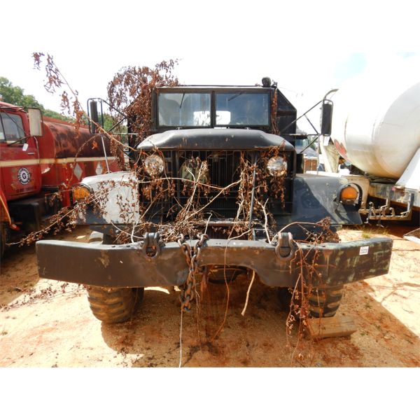 1959 METRO M139 Military Truck - J.M. Wood Auction Company, Inc.