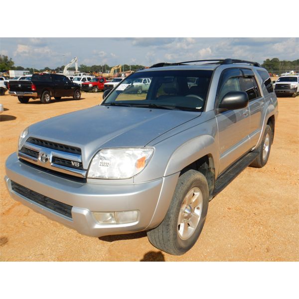 2005 TOYOTA 4 RUNNER SR5 SUV