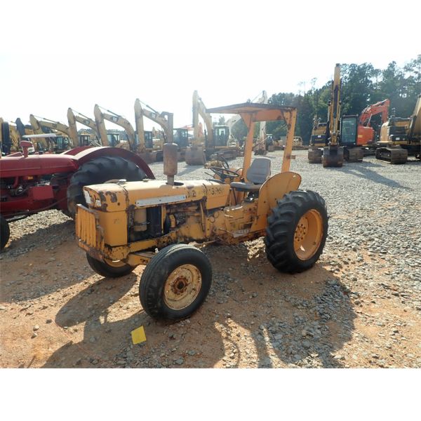 JOHN DEERE  Farm Tractor