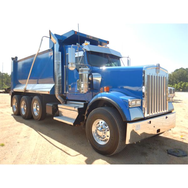 2021 KENWORTH W900 Dump Truck