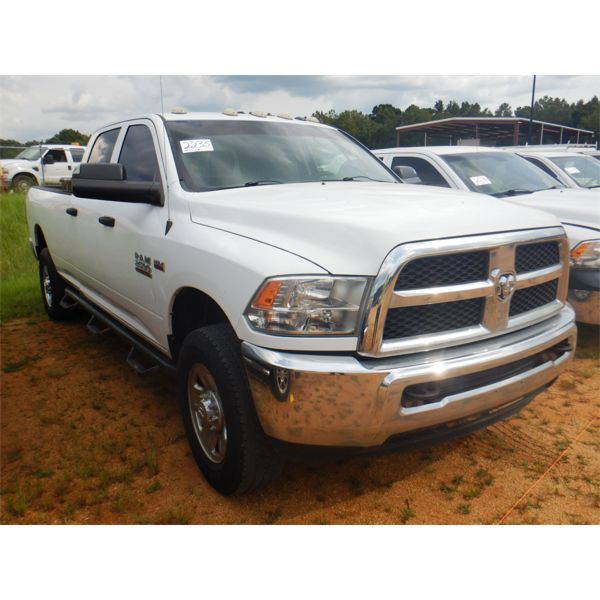 2014 RAM 2500 HEAVY DUTY Pickup Truck