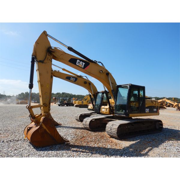 2011 CAT 320DL Excavator