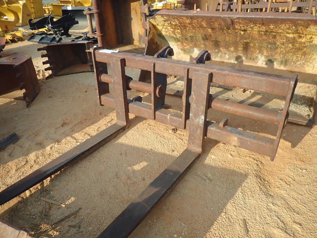 PEMBERTON FORK ASSY J.M. Wood Auction Company, Inc.