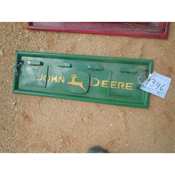 JOHN DEERE TAIL GATE (C-6)