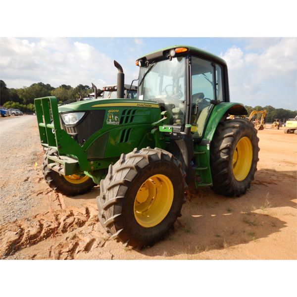 2015 JOHN DEERE 6120M Farm Tractor