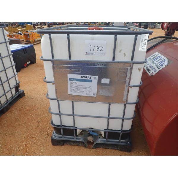 300 GAL PLASTIC CONTAINER w/wire cage (B-7)
