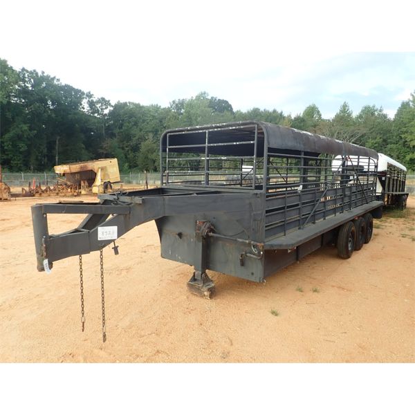 25' Livestock Trailer