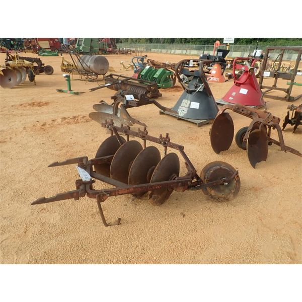 INTERNATIONAL  4 ROW BOTTOM Plow