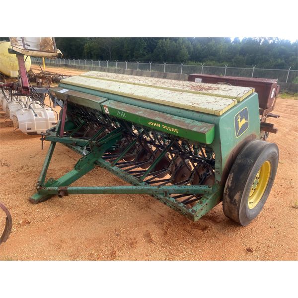 JOHN DEERE 8300 Grain Drill