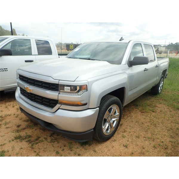 2018 CHEVROLET SILVERADO Pickup Truck