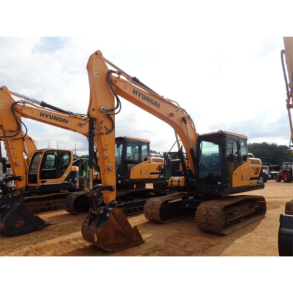 2019 HYUNDAI HX140L Excavator
