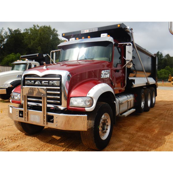 2016 MACK GU713 Dump Truck