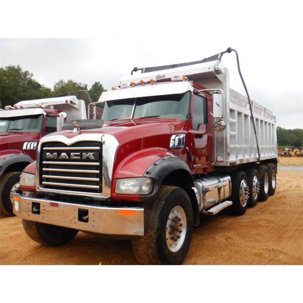 2016 MACK GU713 Dump Truck