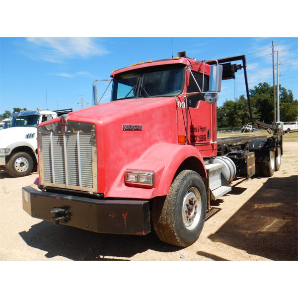 2006 KENWORTH T800 Roll Off Truck