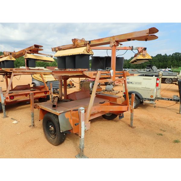 HORIZON SOLAR POWER TRAFFIC SIGNAL (B-3)