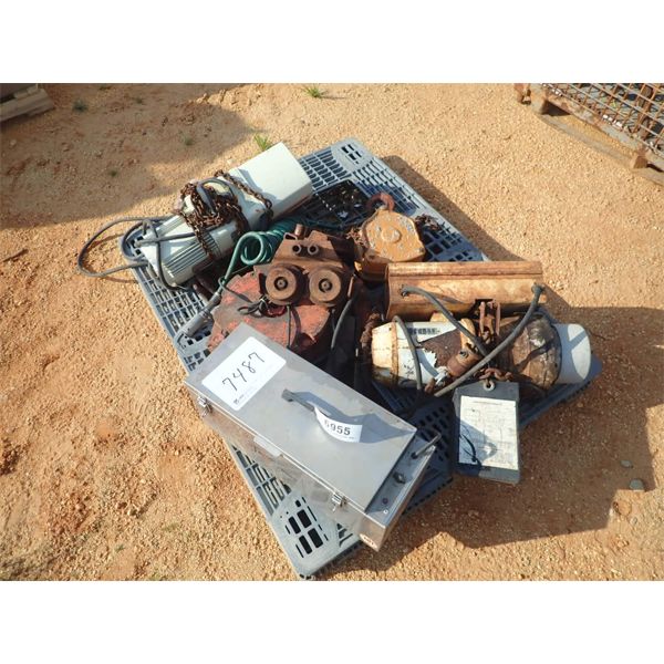 (1) PALLET ELECTRIC CHAIN HOIST, RAIL DOLLY,  TWEECO HOT BOX (B9)
