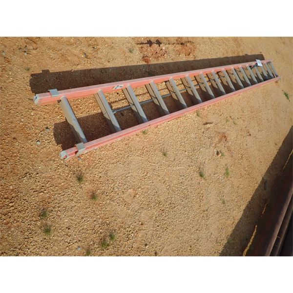 31" FIBERGLASS LADDER (B-9)