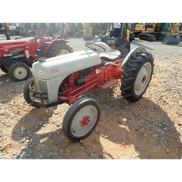FORD 8N Farm Tractor
