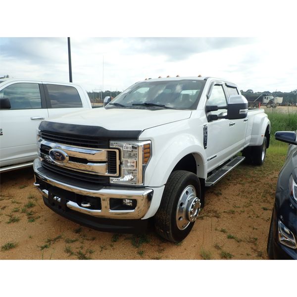 2019 FORD F450 XLT Pickup Truck