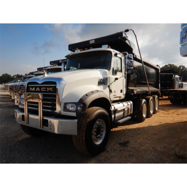 2022 MACK GR64F Dump Truck