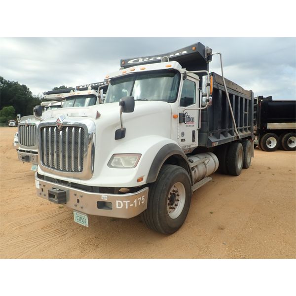 2017 INTERNATIONAL HX620 Dump Truck