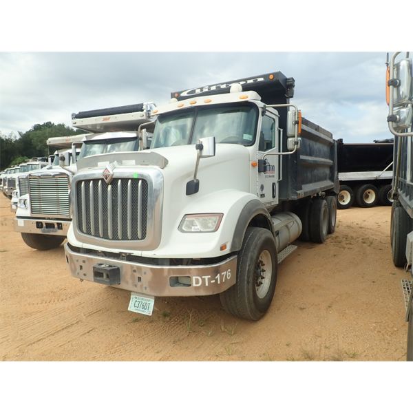 2017 INTERNATIONAL HX620 Dump Truck