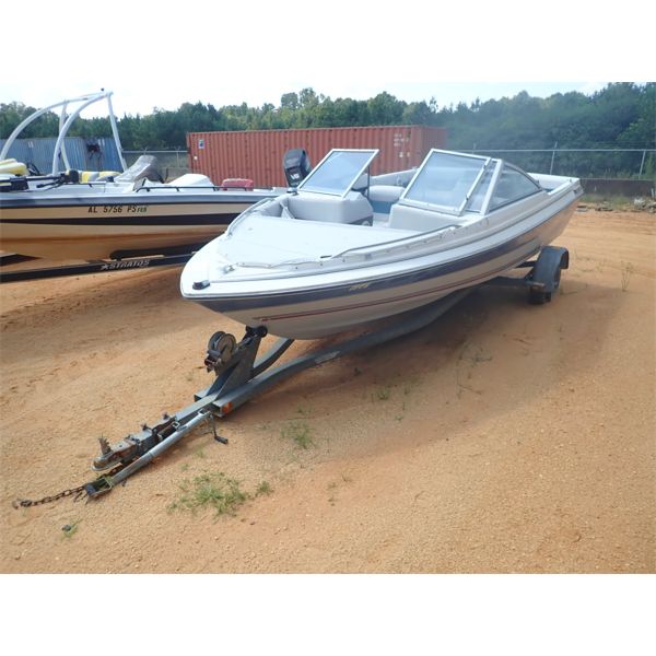 BAYLINER   Boat