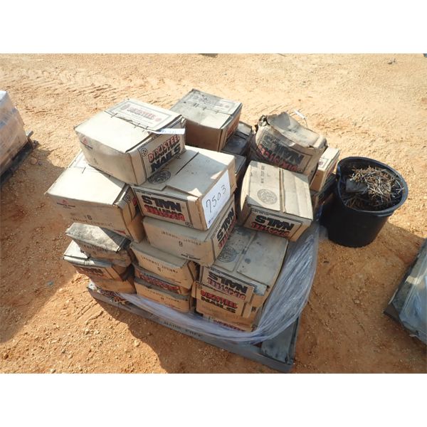 (1) PALLET 8 BRIGHT COMMON NAILS (B-9)