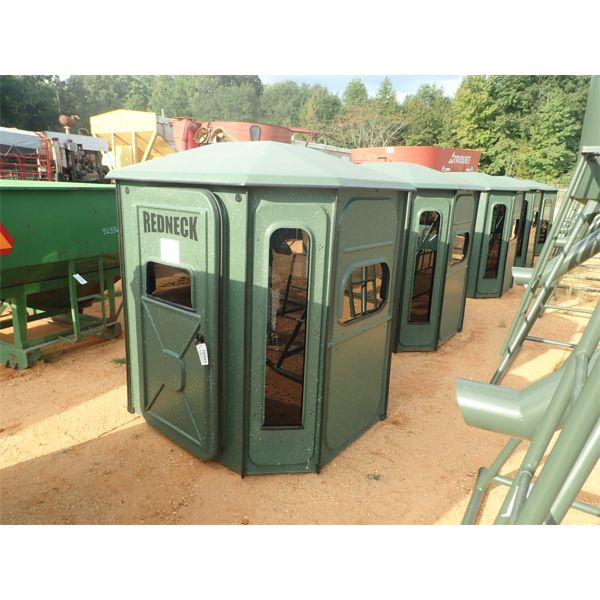 UNUSED REDNECK OUTDOORS PREDATOR 5X6 PLATINUM BLIND