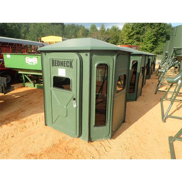 UNUSED REDNECK OUTDOORS PREDATOR 5X6 PLATINUM BLIND
