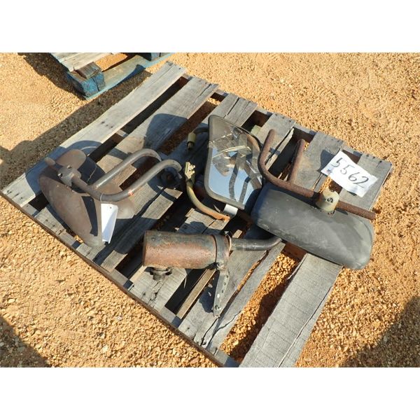 (1) PALLET OF SIDE MIRRORS 