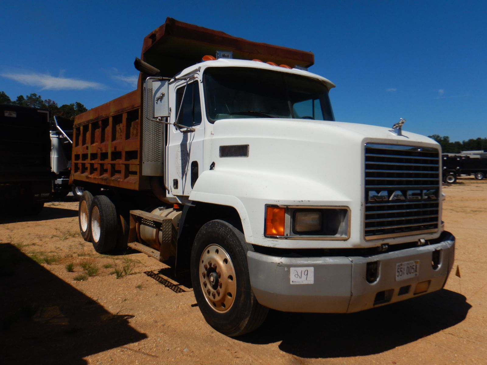 1993 MACK CH600 Dump Truck - J.M. Wood Auction Company, Inc.