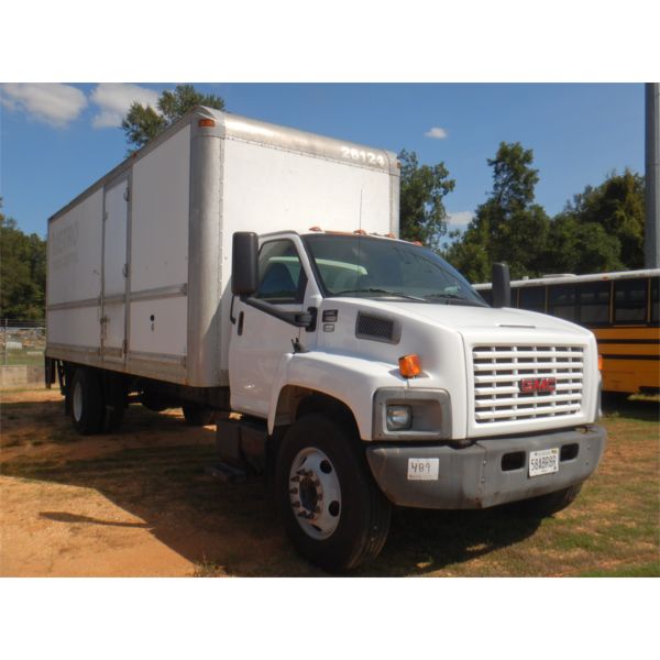 2005 CHEVROLET C6500 Box Truck