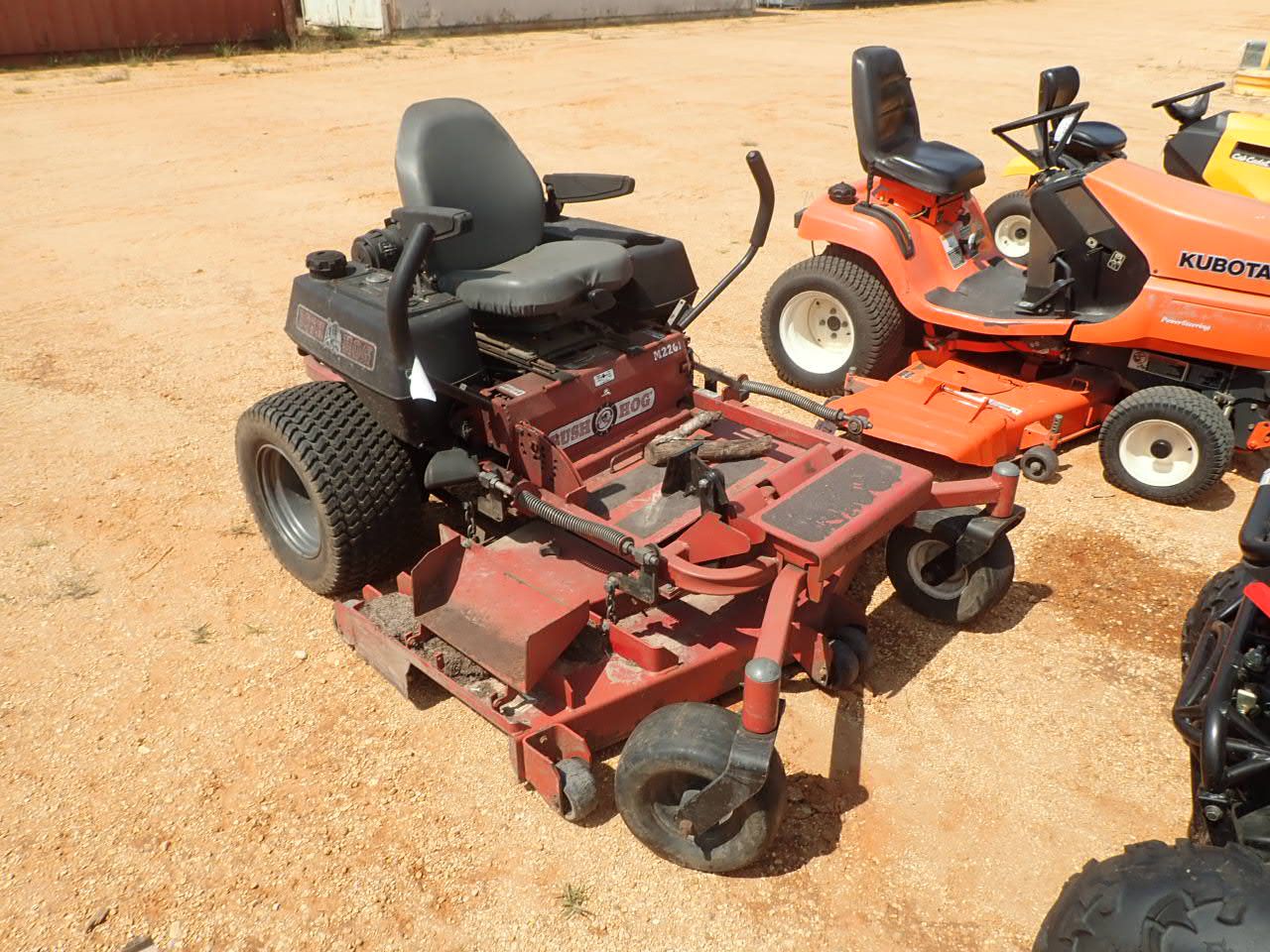 Bush Rhea Turn BUSH HOG ZERO TURN M2261 Lawn Mower - J.M. Wood Auction Company, Inc.