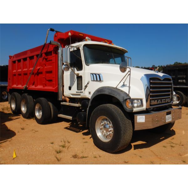 2009 MACK  GU713 Dump Truck