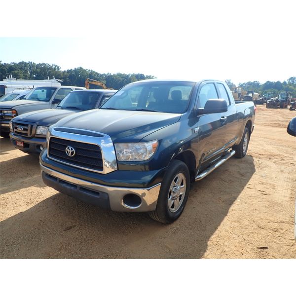2007 TOYOTA TUNDRA SR5 Pickup Truck