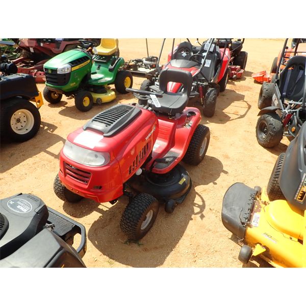 YARD MACHINE 42  RIDING Lawn Mower